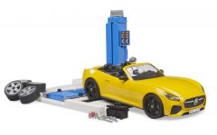 62112 - BRUDER - WARSZTAT SAMOCHODOWY Z SAMOCHODEM ROADSTER